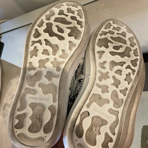 Snake print black & white sneakers - Picture 6 of 6